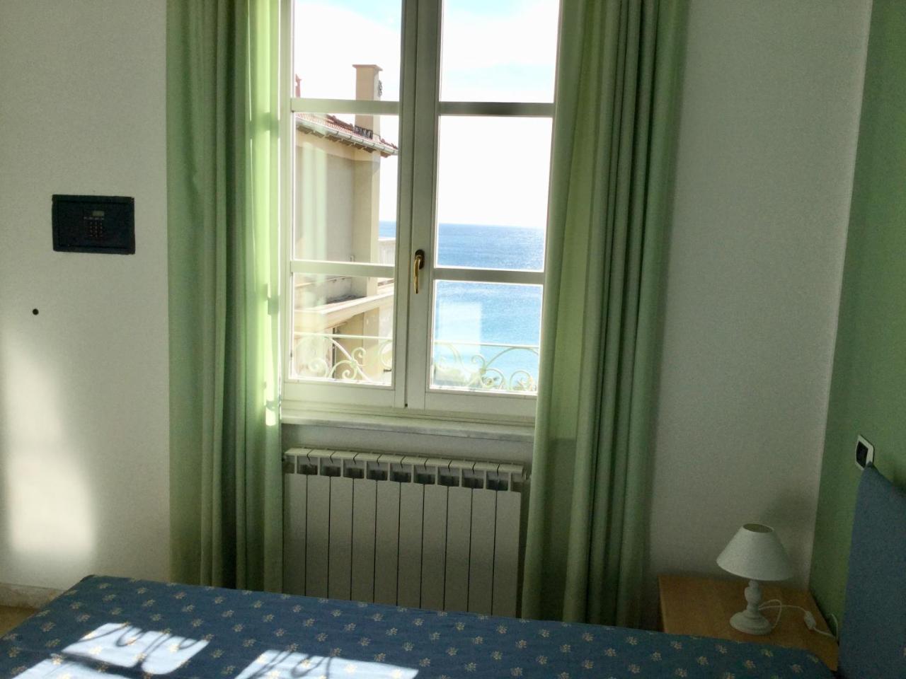 La Villetta Appartamenti Per Vacanze Finale Ligure Eksteriør billede