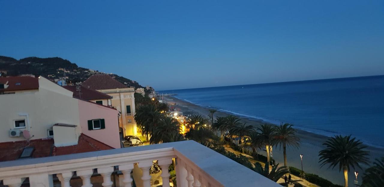 La Villetta Appartamenti Per Vacanze Finale Ligure Eksteriør billede